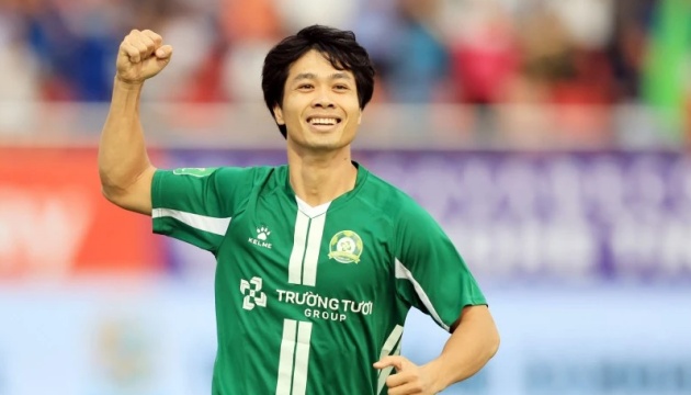 Công Phượng góp mặt trong danh sách tuyển Việt Nam.