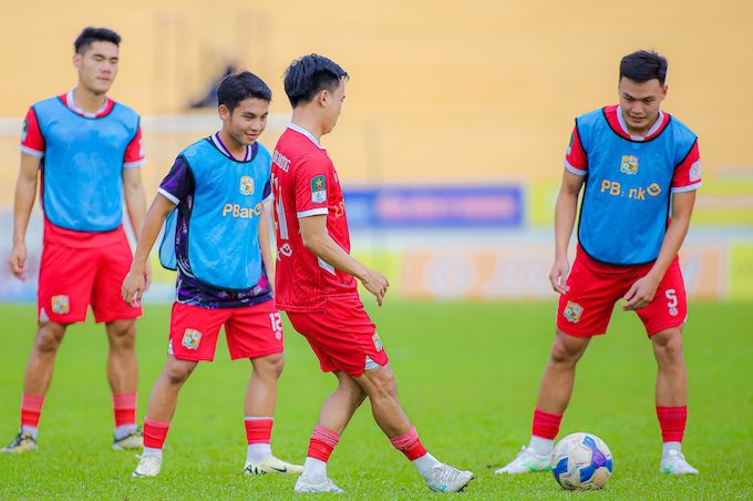 Đề Xuất Tiếp Quản Đội Bóng