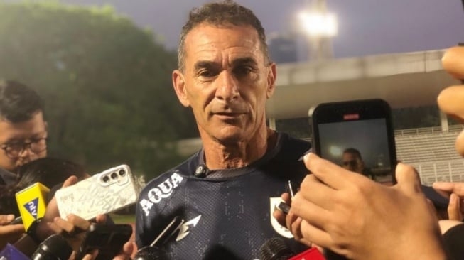 Mục Tiêu Vô Địch Khu Vực